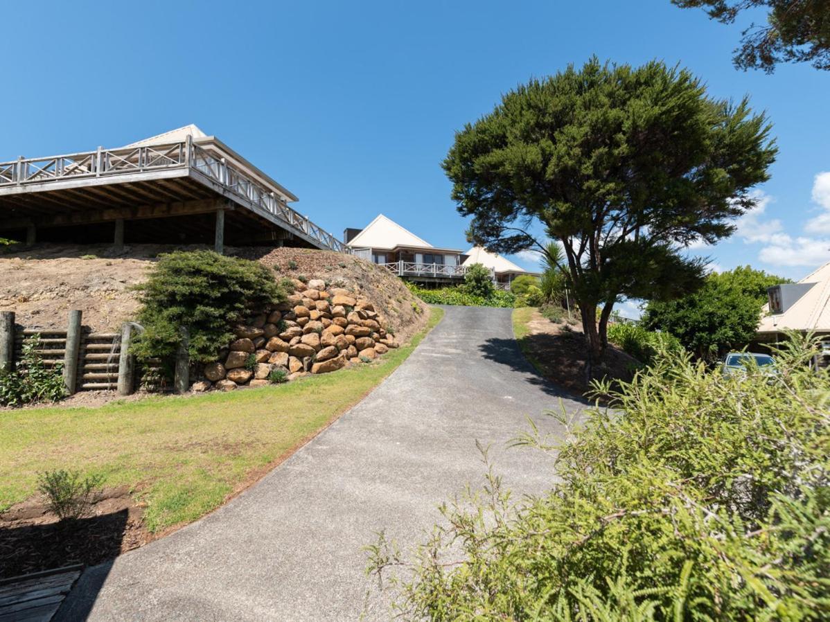 Te Maiki Escape - Russell Holiday Home Kültér fotó