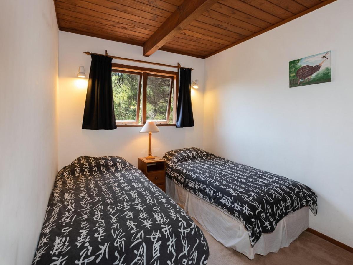 Te Maiki Escape - Russell Holiday Home Kültér fotó